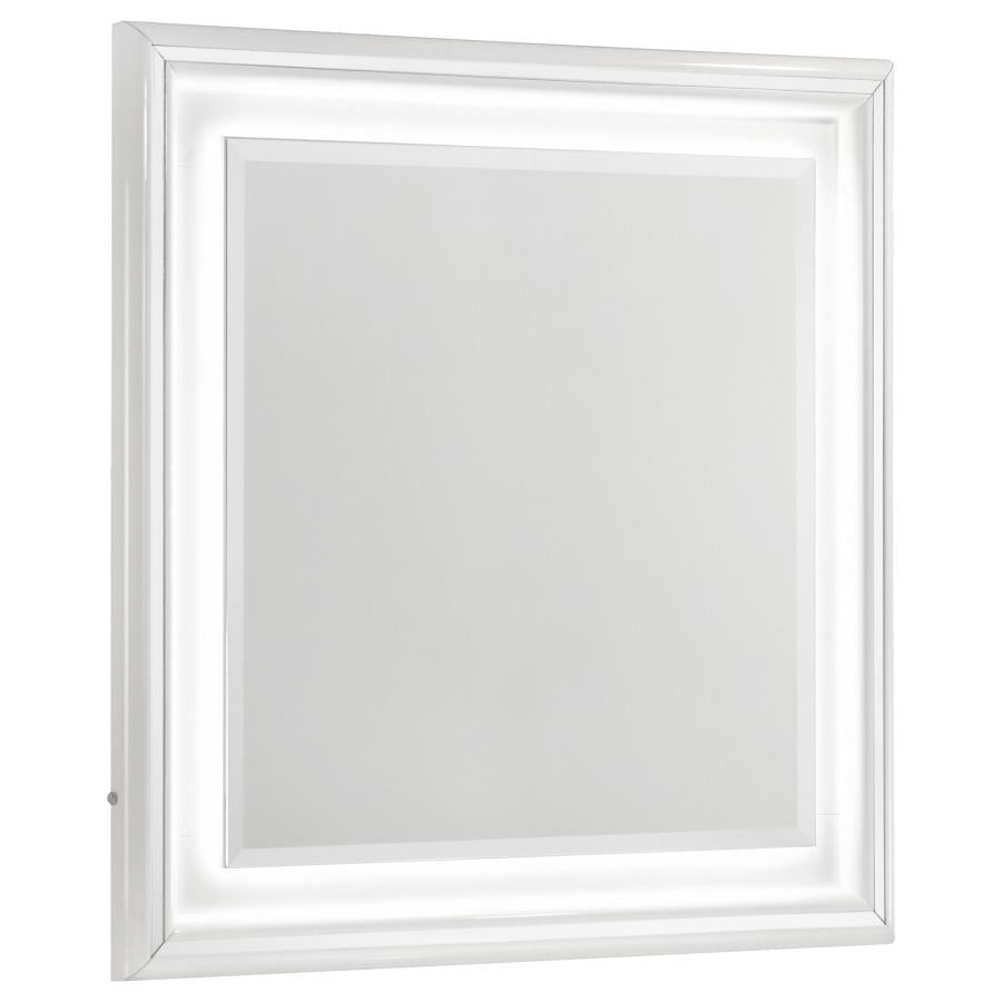 215791Q Queen LED Bedroom Set White High Gloss 4 Pcs