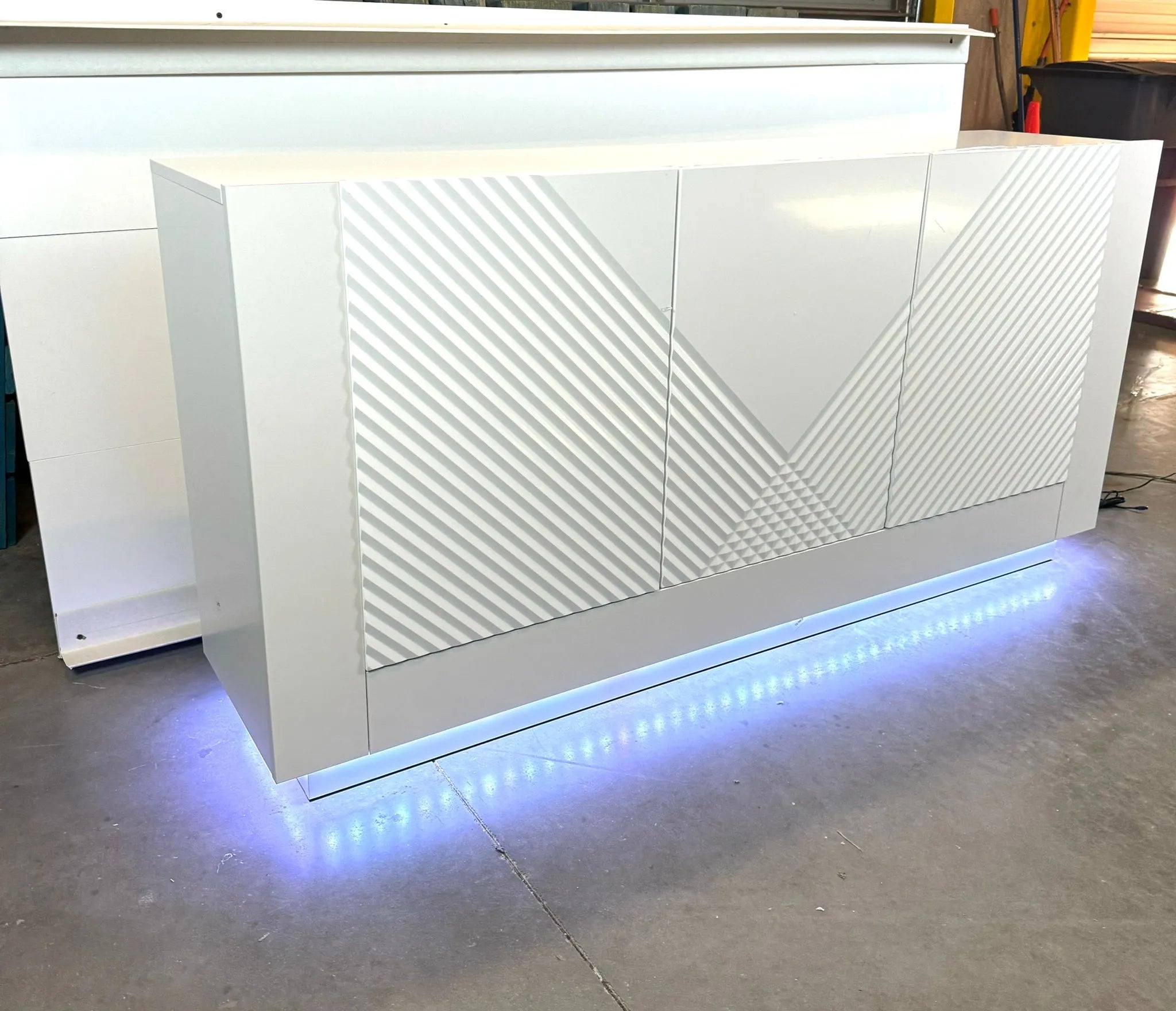 Buffet Colonia LED